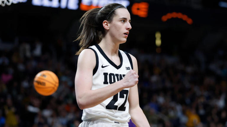 2024 Naismith Award winners: Iowa's Caitlin Clark wins Player of the Year, Dawn Staley honored as top coach